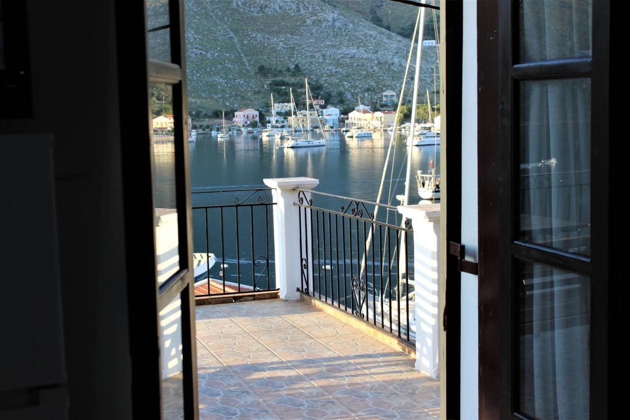 Gompos Apartment - Cozy Apartment Next To The Sea - Amazing Sea View Symi Exterior photo